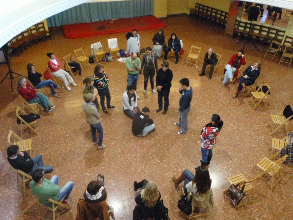 constelacao-familiar-grupo-950x713-1.jpg